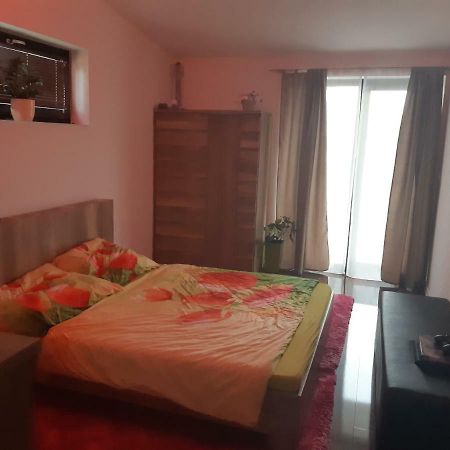 Apartment Pharamis Bešeňová Buitenkant foto